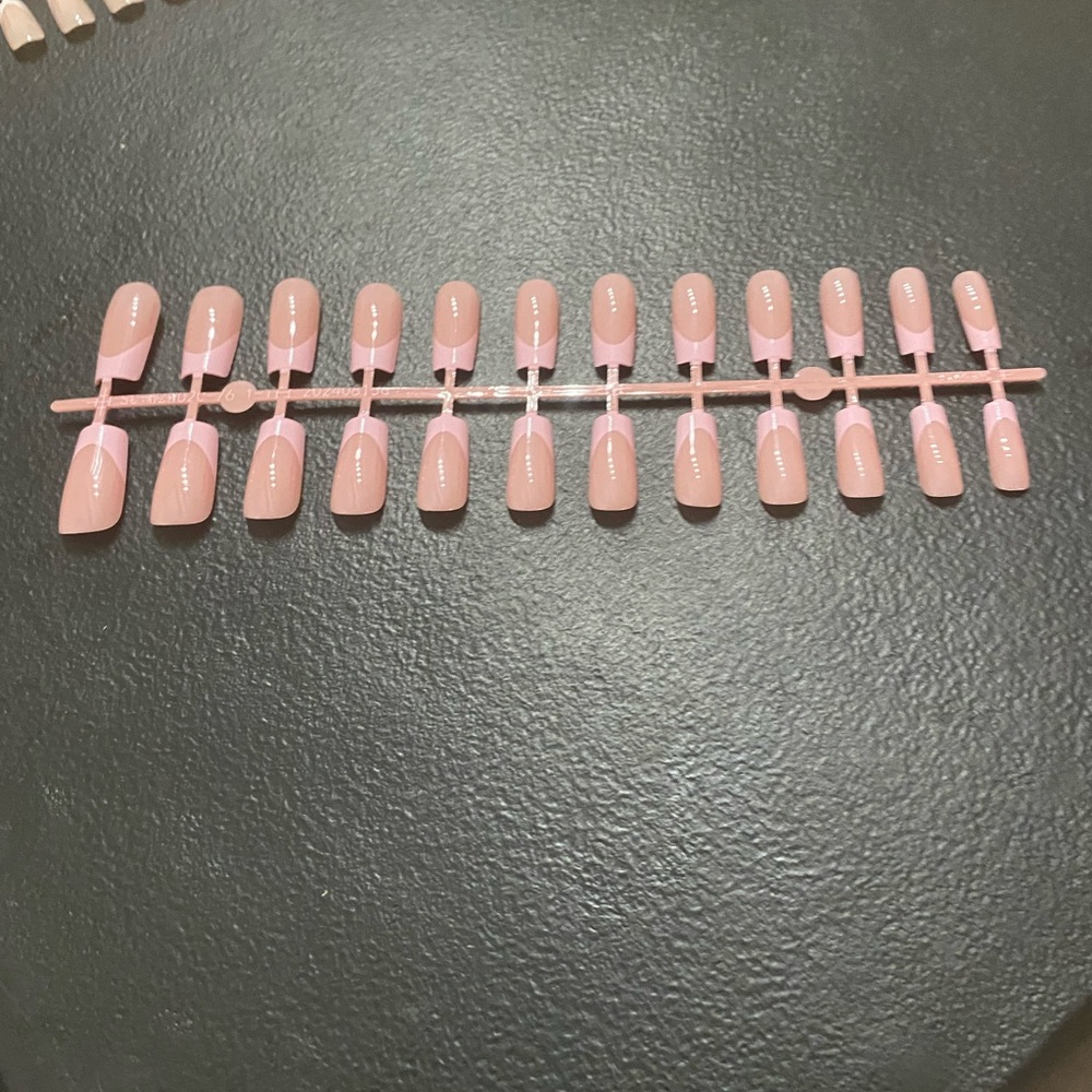Pink Press-On Nails